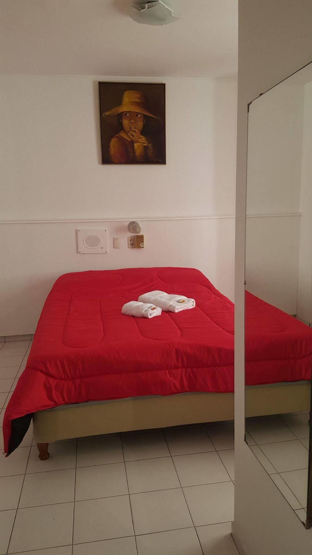 Cels Andins Ξενοδοχείο Μεντόζα Εξωτερικό φωτογραφία